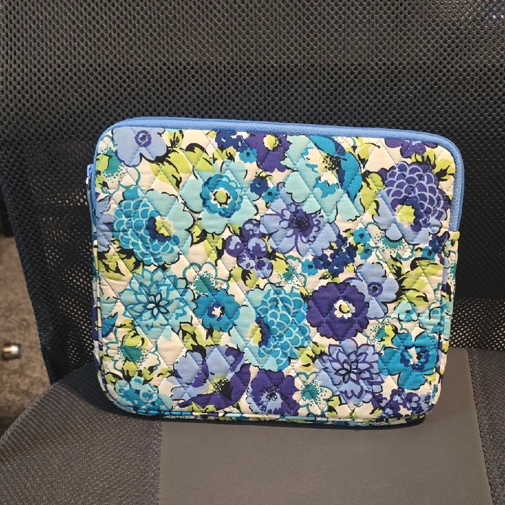 Vera Bradley Tablet/Ipad Sleeve